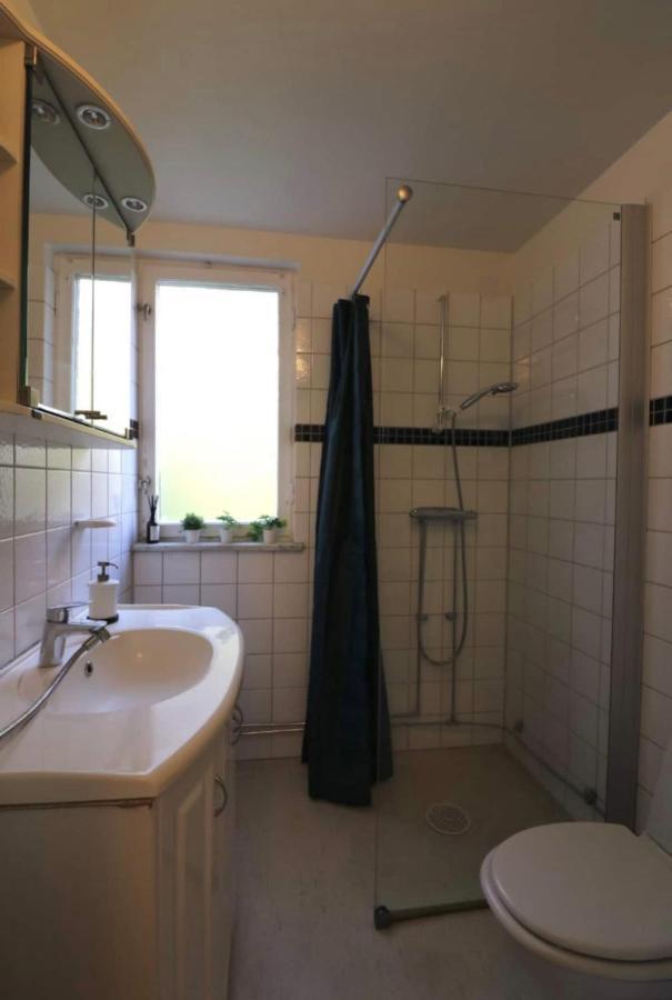 Trivsamma Lagenheter Med Fri Parkering Apartment Stockholm Ngoại thất bức ảnh