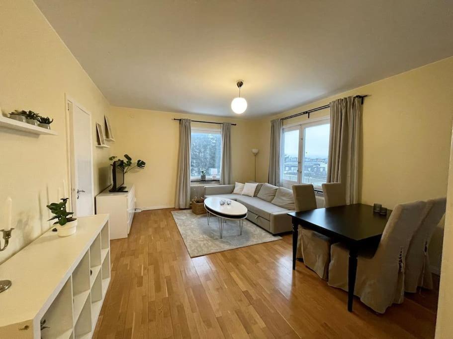 Trivsamma Lagenheter Med Fri Parkering Apartment Stockholm Ngoại thất bức ảnh