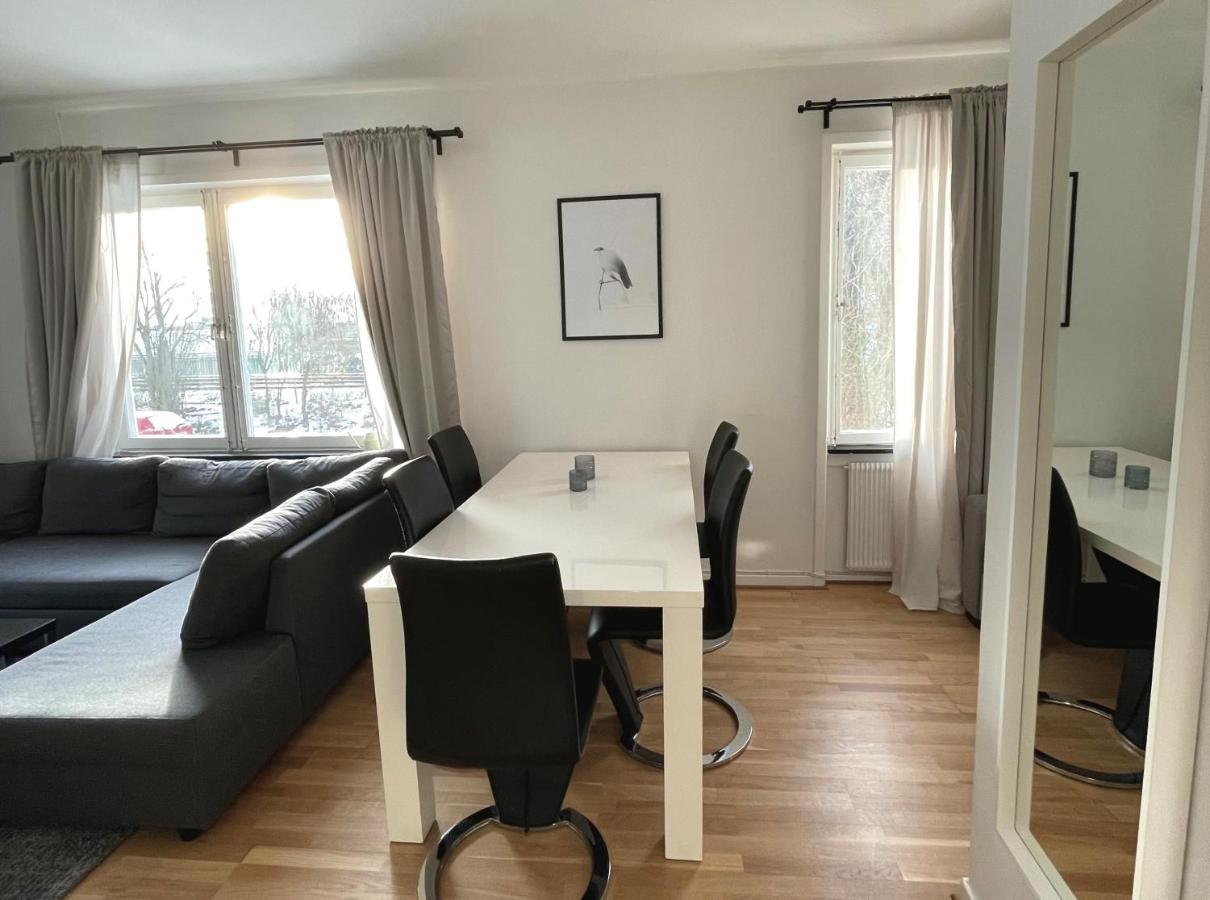 Trivsamma Lagenheter Med Fri Parkering Apartment Stockholm Ngoại thất bức ảnh