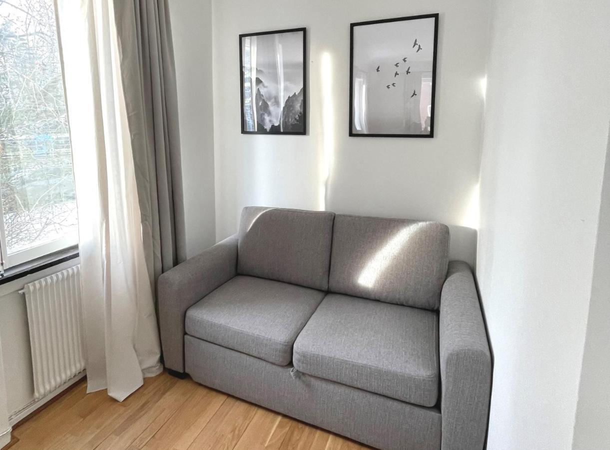 Trivsamma Lagenheter Med Fri Parkering Apartment Stockholm Ngoại thất bức ảnh